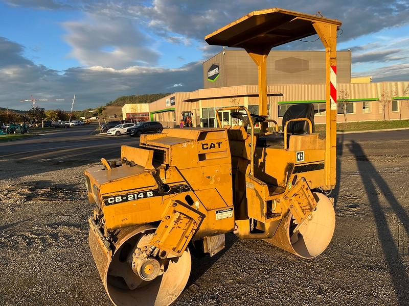 Compacteur tandem CATERPILLAR CB214B
