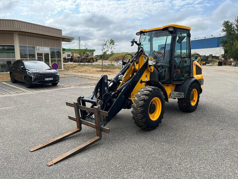 Wheel loader JCB 406