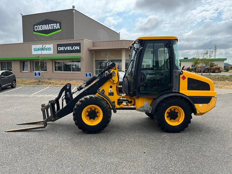 Wheel loader JCB 406