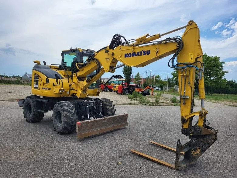 Pelle sur pneus KOMATSU PW98MR