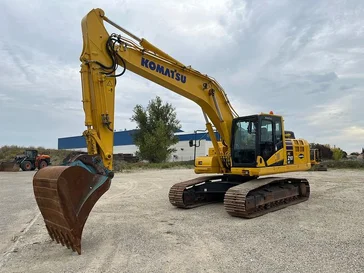 Tracked excavator KOMATSU PC210
