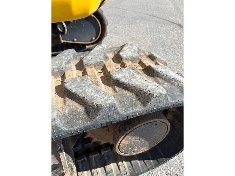 Mini diggers KOMATSU PC26MR-5