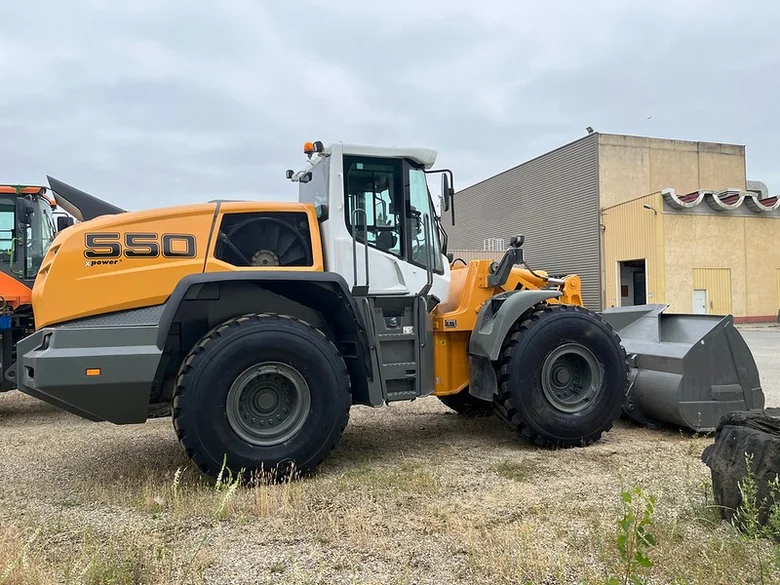 Cargadora sobre neumáticos LIEBHERR L550