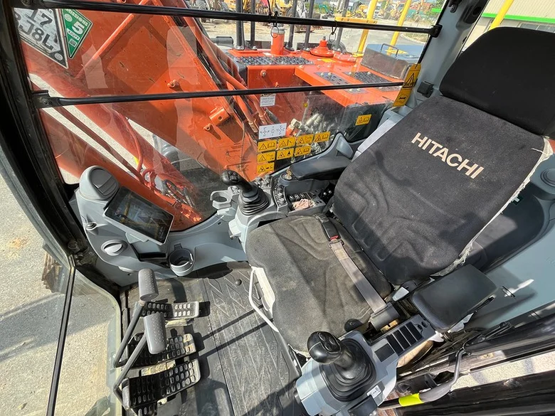 Excavadora sobre orugas HITACHI ZX130LCN-7