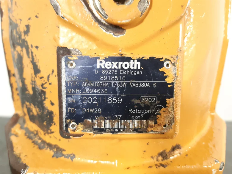 Moteur hydraulique d'avancement pour CASE WX145