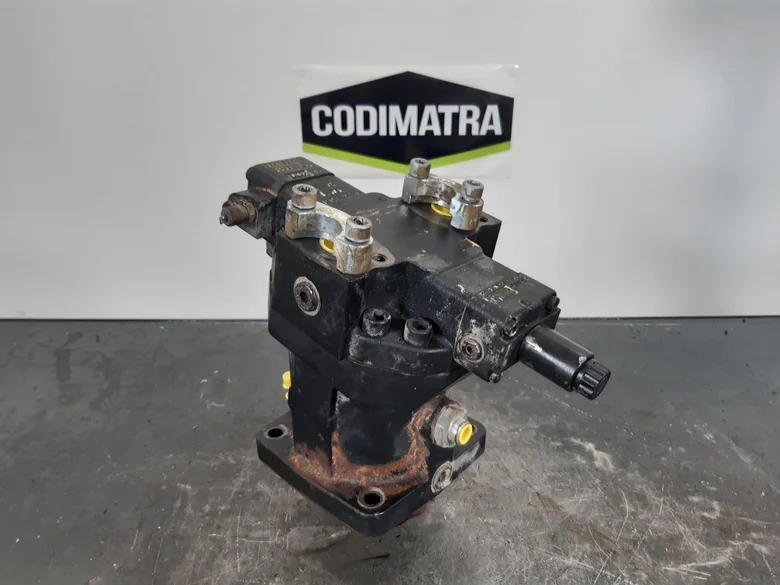 Hydraulic travel motor for LIEBHERR L538