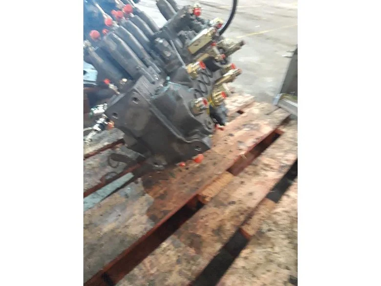 Hydraulic distributor for CASE CX135SR
