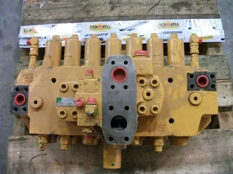 Distribuidor hidráulico para LIEBHERR R922HDSL