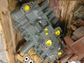 Distributeur hydraulique pour LIEBHERR R944B