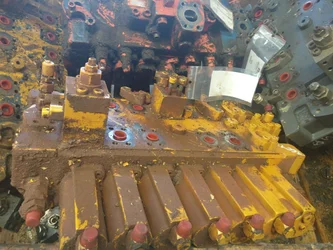 Distributeur hydraulique pour LIEBHERR R942LI