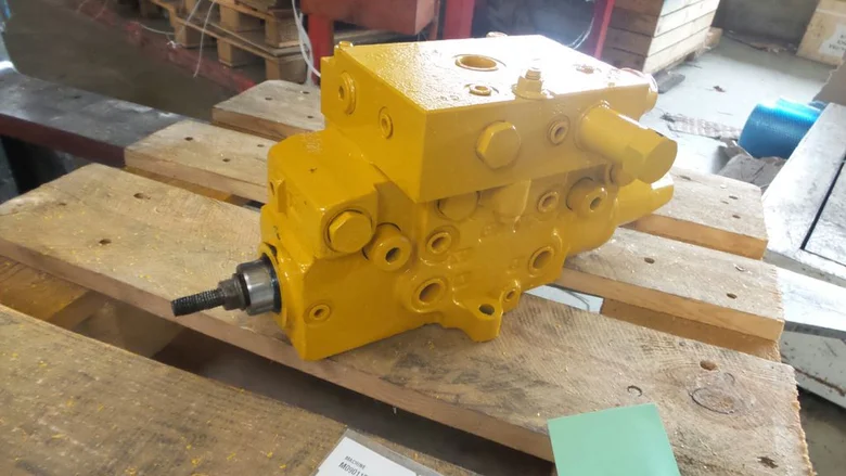 Hydraulic distributor for VOLVO A30
