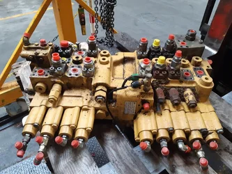 Distributeur hydraulique pour CATERPILLAR 320B