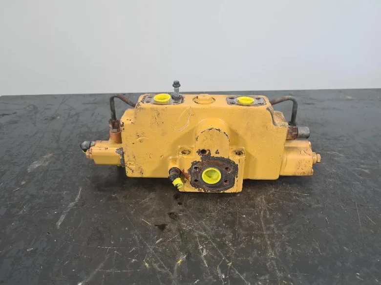 Hydraulic distributor for CATERPILLAR 730C2