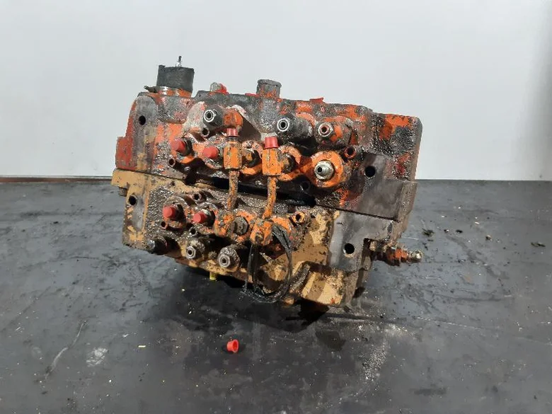 Hydraulic distributor for FIAT HITACHI FH300-2