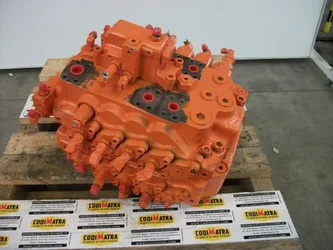 Distributeur hydraulique pour DOOSAN S220LC-5