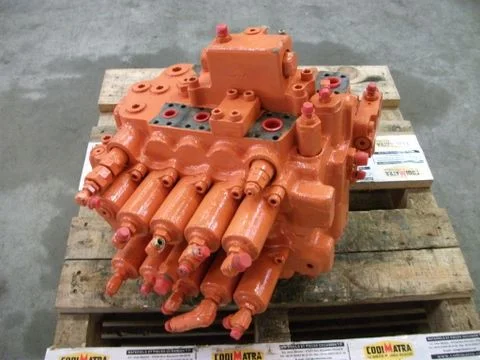 Distribuidor hidráulico para DOOSAN S220LC-5