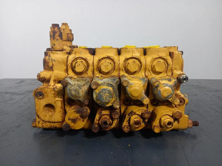 Distributeur hydraulique pour CATERPILLAR D6RXL