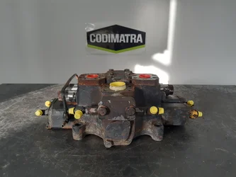 Distributeur hydraulique pour KOMATSU WA500-3H