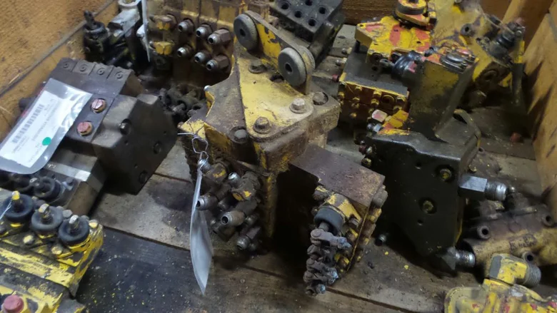 Hydraulic distributor for CATERPILLAR 12G