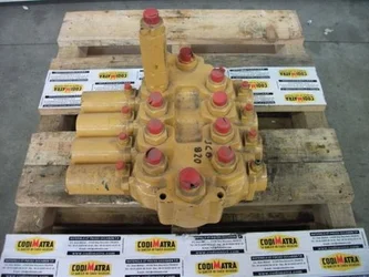 Distribuidor hidráulico para JCB 820