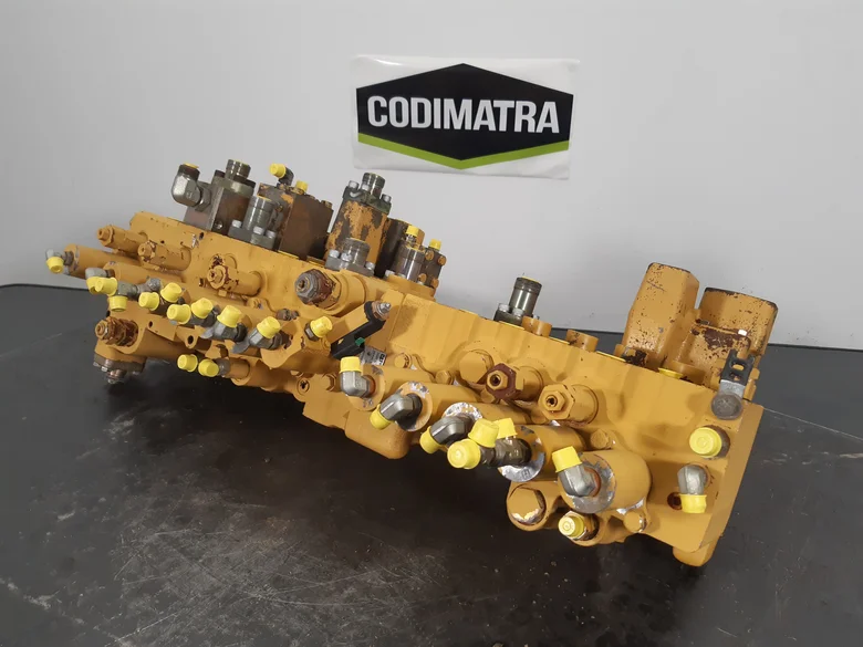 Distributeur hydraulique pour CATERPILLAR 318C