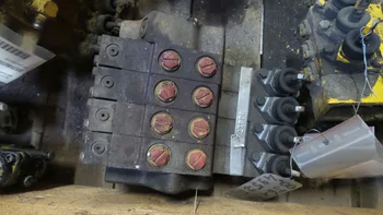 Distributeur hydraulique pour CATERPILLAR 14G