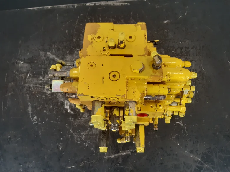 Distribuidor hidráulico para CATERPILLAR 314CLCR