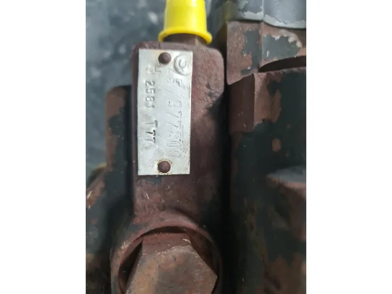 Distribuidor hidráulico para JCB 416HT