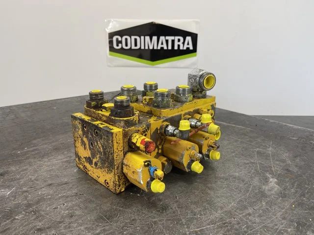 Distributeur hydraulique pour CATERPILLAR 924H