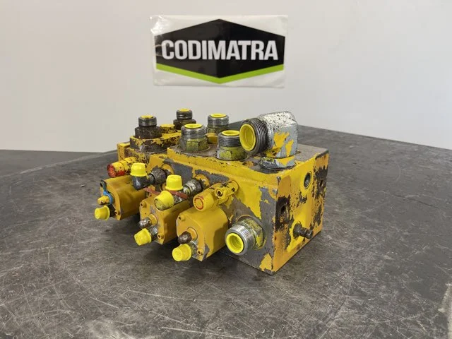 Distributeur hydraulique pour CATERPILLAR 924H