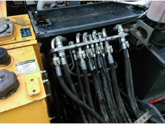 Distribuidor hidráulico para LIEBHERR A914