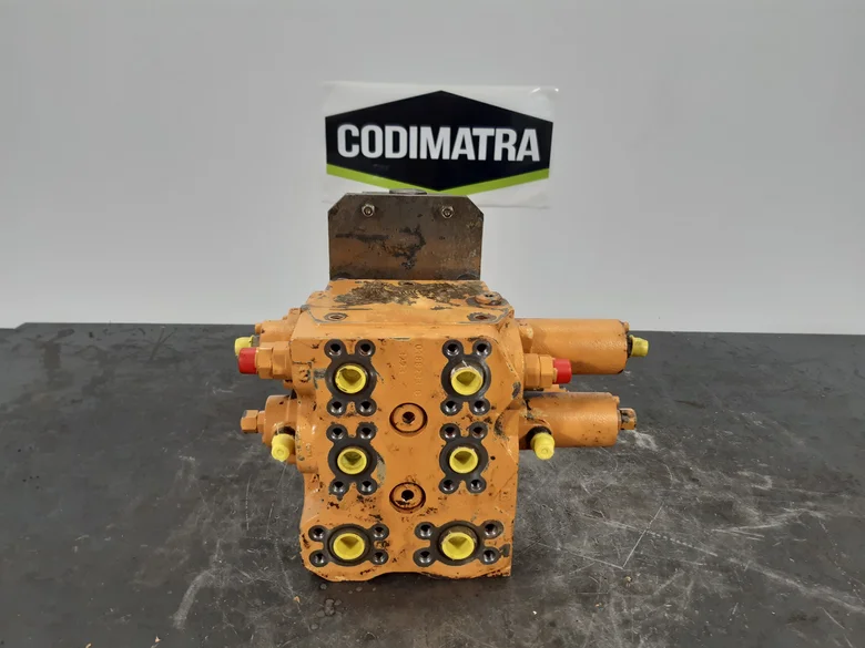 Hydraulic distributor for CASE WX200