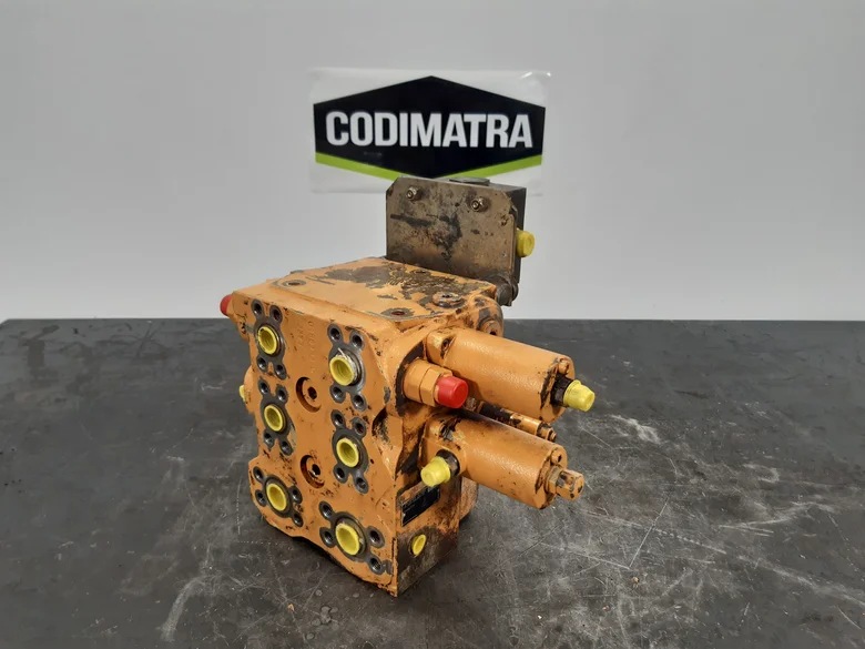 Hydraulic distributor for CASE WX200