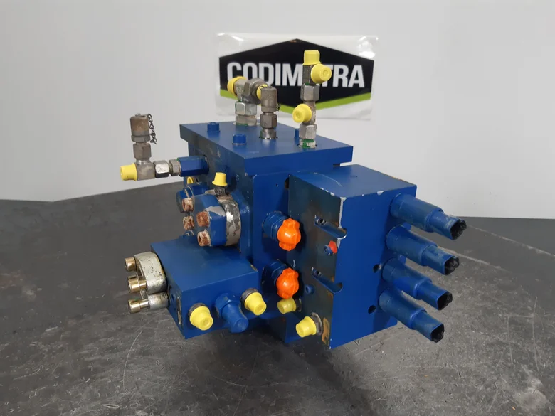 Hydraulic distributor for LIEBHERR L556XPOWER