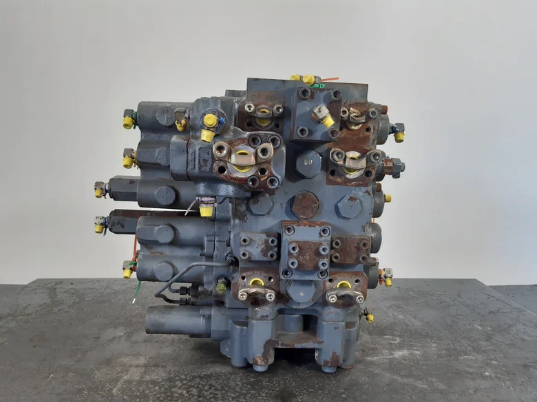 Hydraulic distributor for CASE 9046