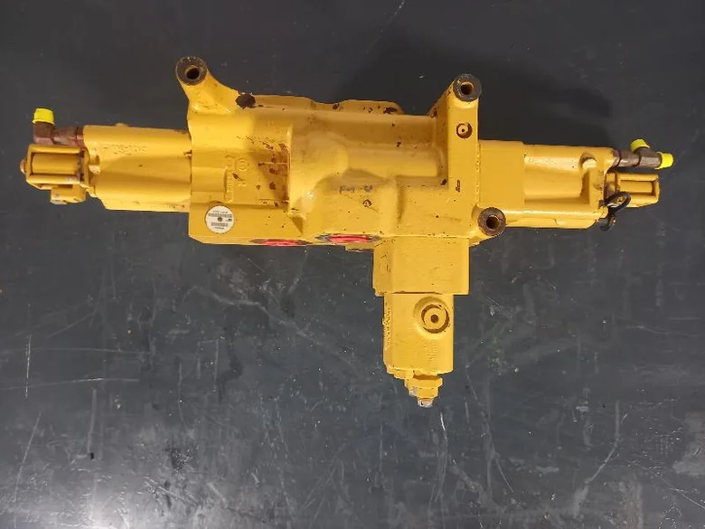 Distributeur hydraulique pour CATERPILLAR 770