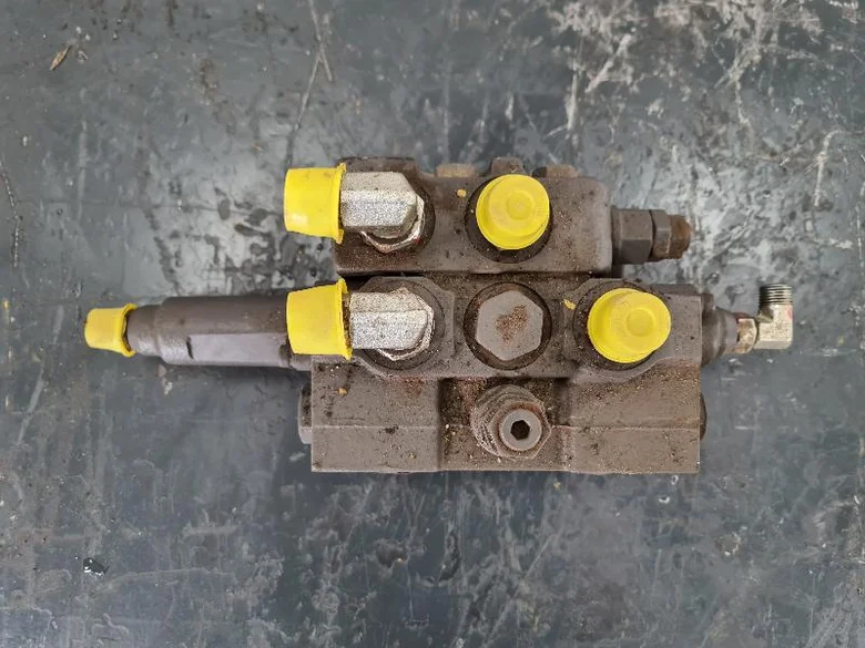 Hydraulic distributor for VOLVO ECR145EL