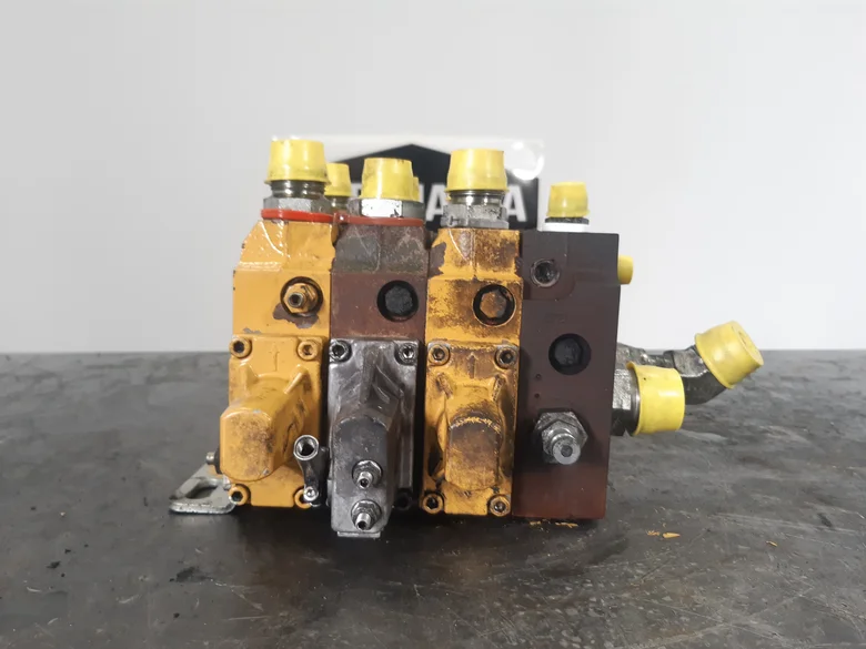 Hydraulic distributor for CATERPILLAR 918M