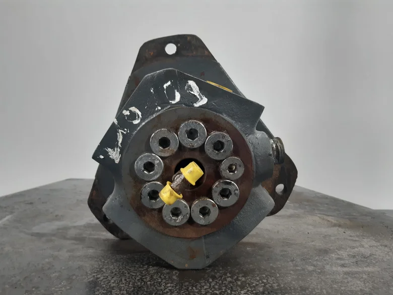 Swivel joint for LIEBHERR R964C