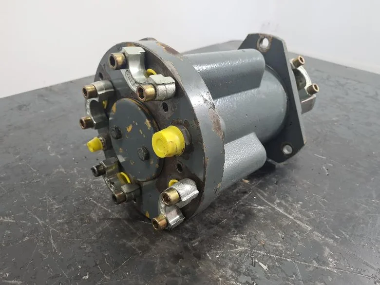 Swivel joint for LIEBHERR R916 ADVANCED