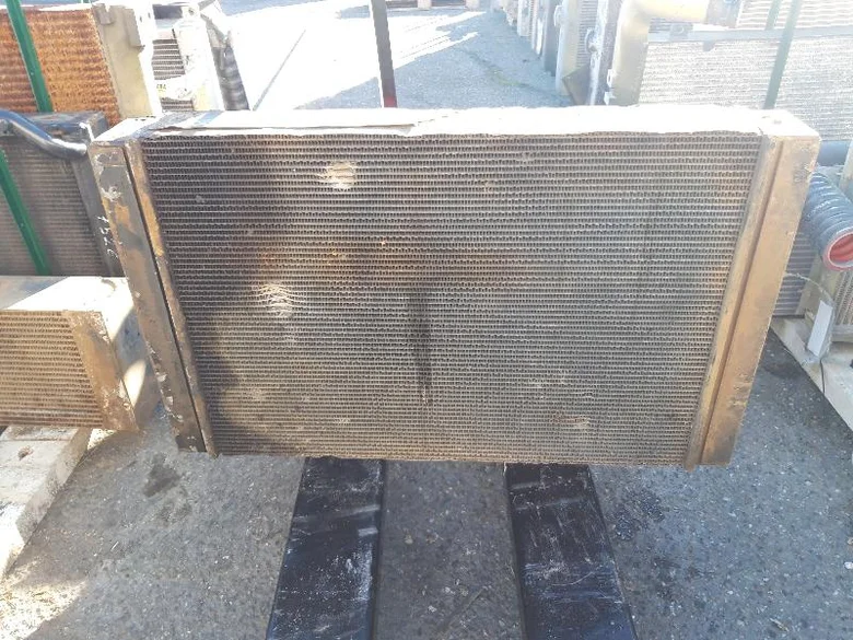 Radiateur huile pour LIEBHERR PR732