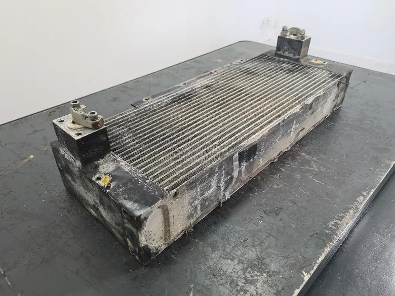 Radiador de aceite para JCB JZ235LC