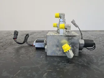 Válvulas eléctricas para KOMATSU PC228USLC-11