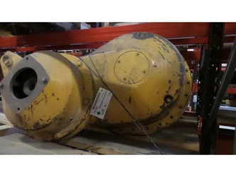 Réducteur de translation pour LIEBHERR R952