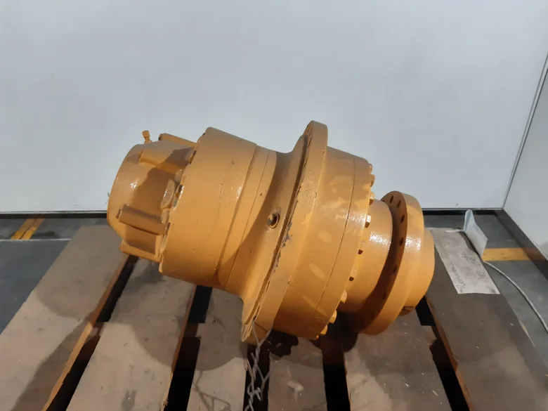 Réducteur de translation pour LIEBHERR R941A