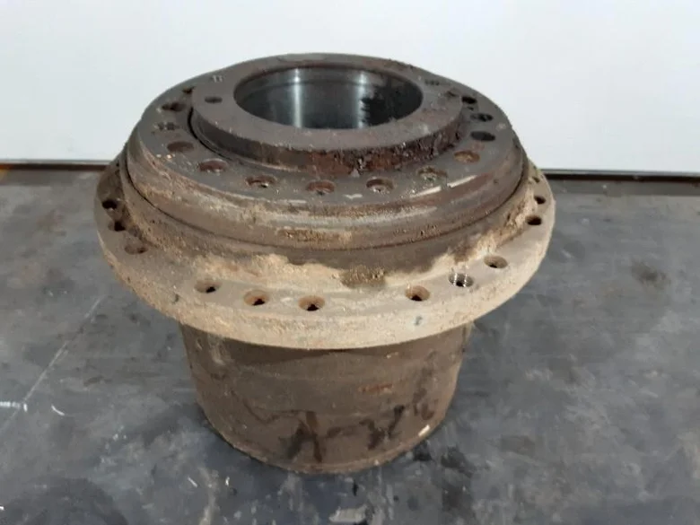 Final drive for LIEBHERR R914B