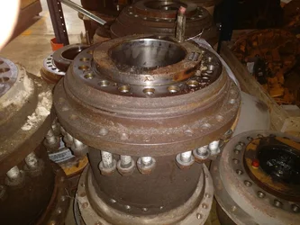 Réducteur de translation pour LIEBHERR R914B