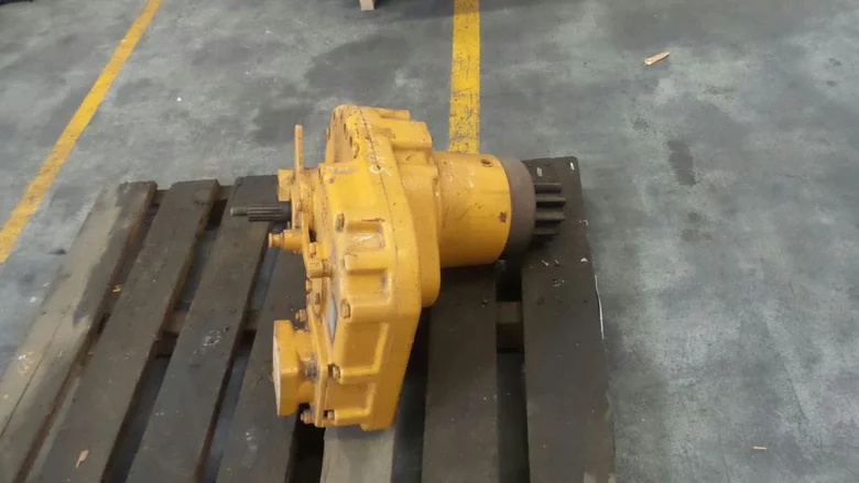 Réducteur de rotation pour LIEBHERR R912HDSL