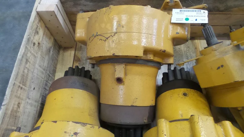 Rotation reducer for LIEBHERR R912HDSL