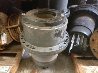 Réducteur de rotation pour LIEBHERR R954B